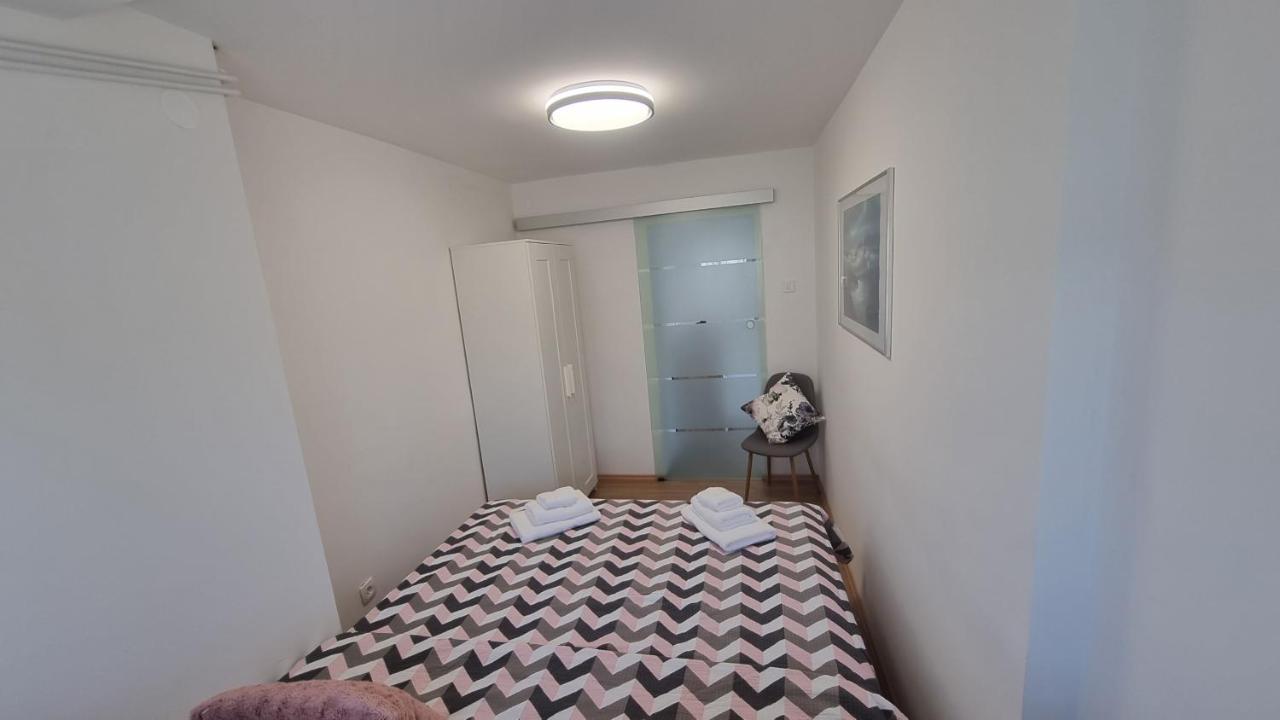 Harmony Apartment Koper Luaran gambar