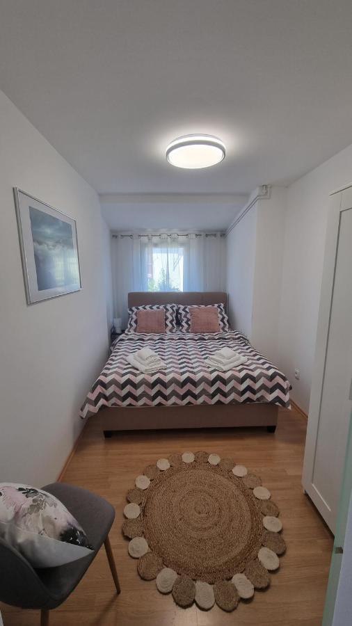 Harmony Apartment Koper Luaran gambar